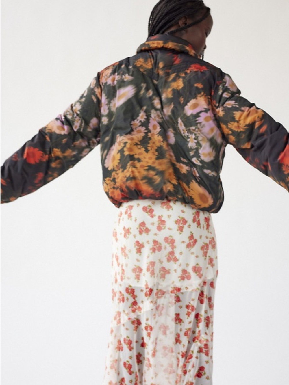 Urban Outfitters Bestie Womens Floral Puffer Jacket in Black, Orange & Red - Picture 3 of 7
